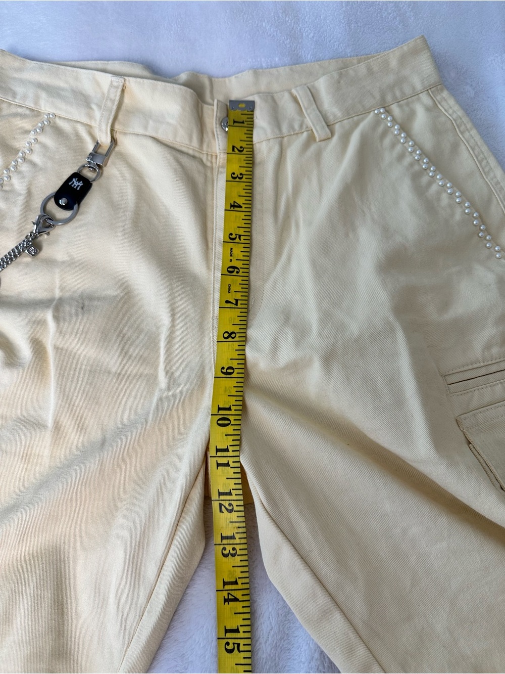 Watson Studios World Work Yellow Cargo Shorts  With Pearls and Dice Chain Size S - Picture 4 of 10